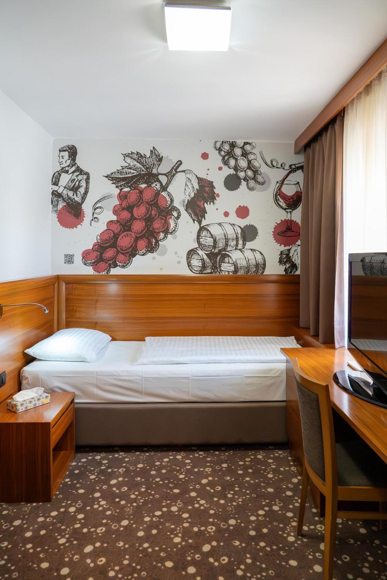 Standard Single Room,1698910783:JPEG